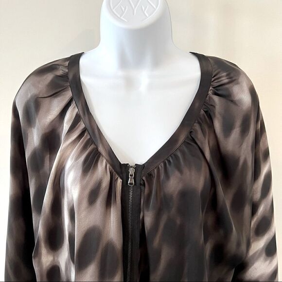 Kenneth Cole Animal Print (M) - Picture 2 of 8